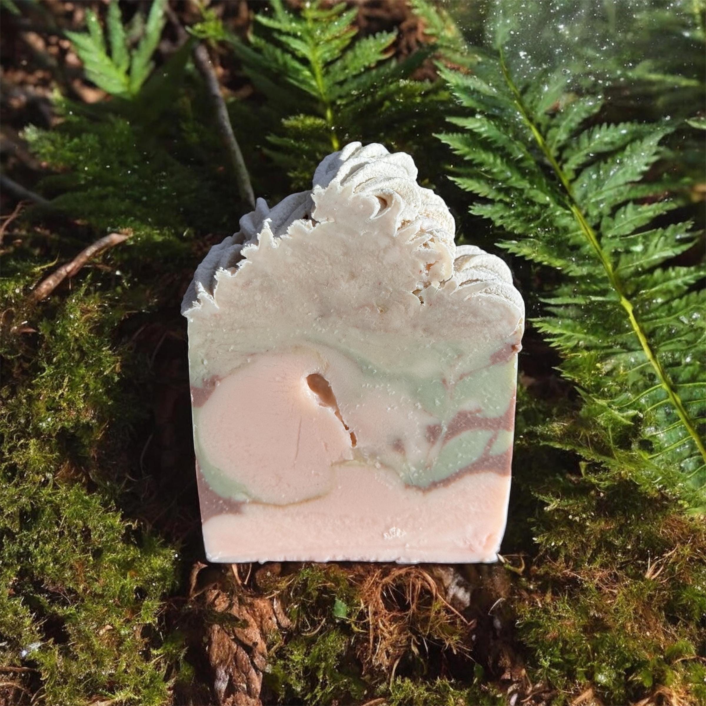 Oakmoss and Amber Soap